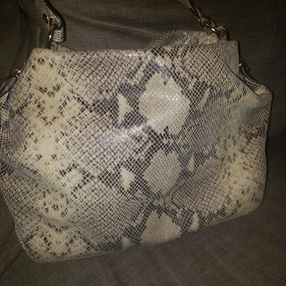 One of kind statement MK purse - Picture 2 of 4